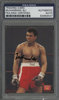 Muhammad Ali Autographed Boxing Card (PSA/DNA)